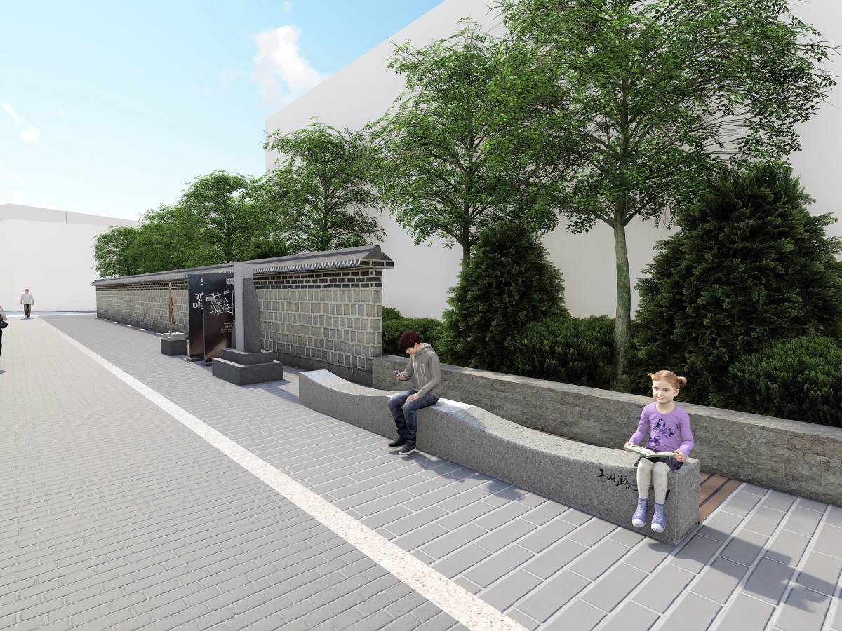 영남대로 일대 특화거리에 석재벤치를 두어 사람들이 오고가며 쉬고있는 모습